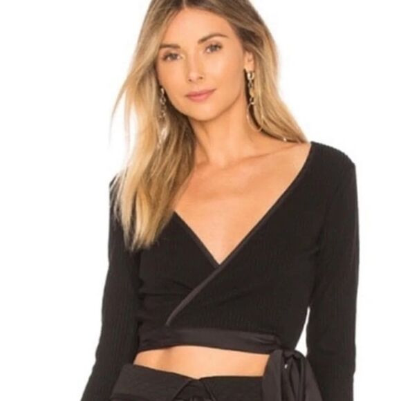 Black wrap top - Picture 1 of 3
